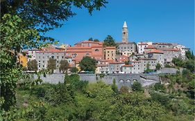 2 Bedroom Lovely Apartment In Labin